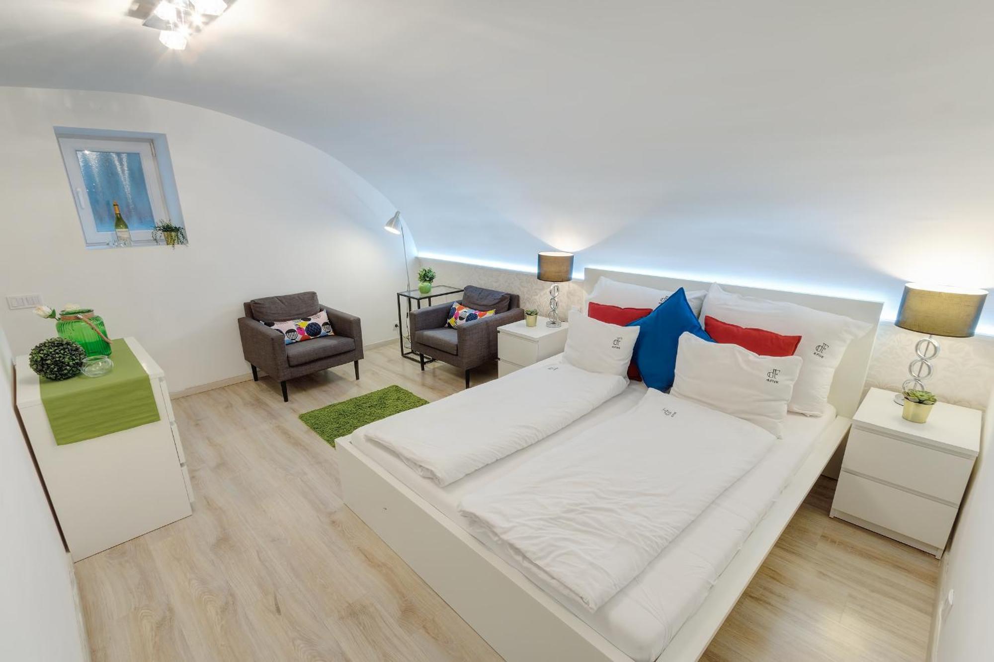 Beautiful Home At Basilca 3-4 Будапеща Екстериор снимка